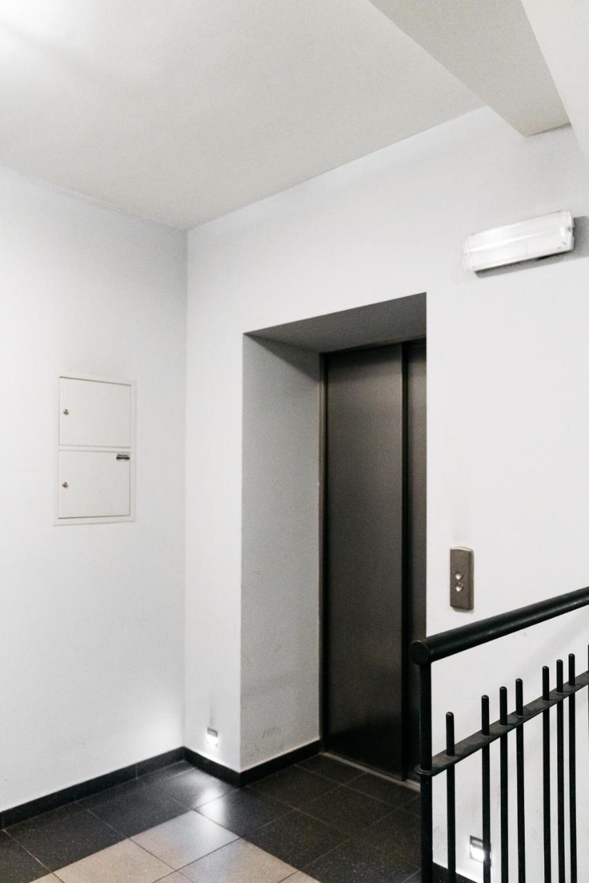 Downtown Apartment - Loftaffair Краків Екстер'єр фото