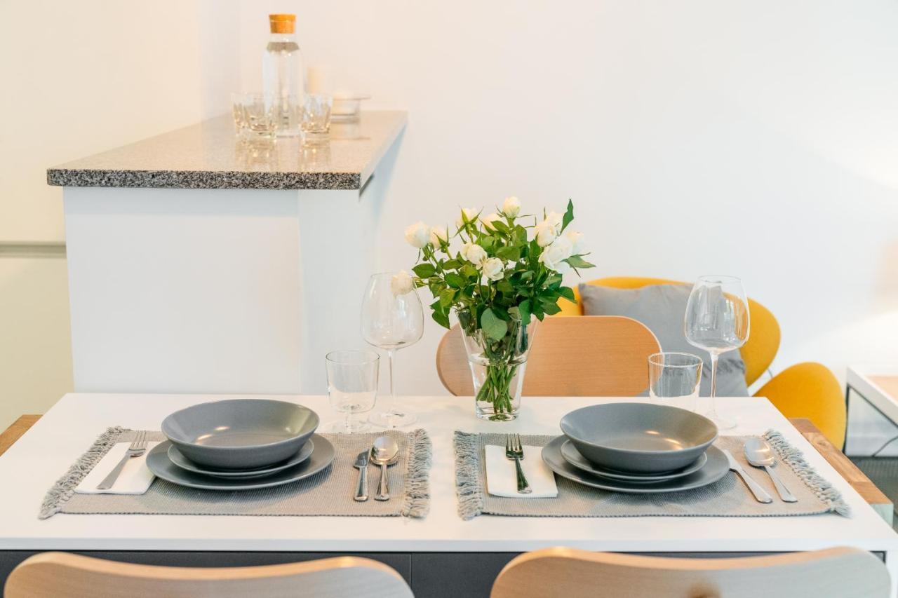 Downtown Apartment - Loftaffair Краків Екстер'єр фото